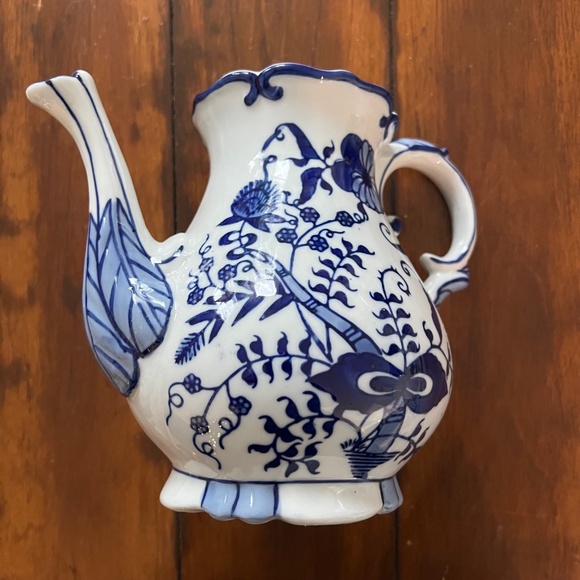 China Blue White teapot coffee Seymour Mann Porcelain Flowers 10 in. Tall - Picture 3 of 7